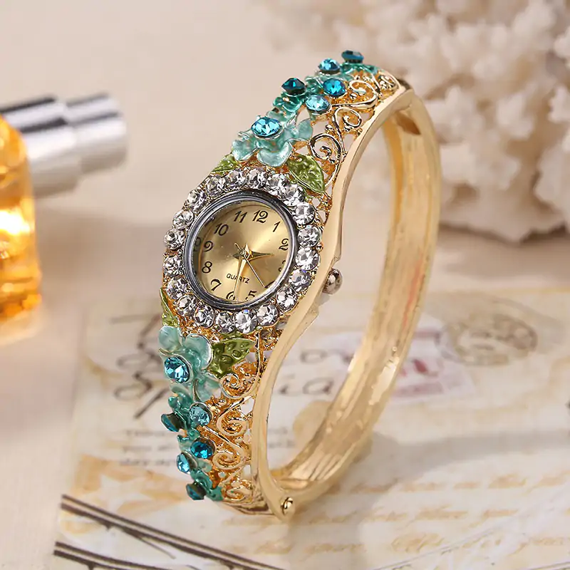 K3014 Rhinestone Décor Round Pointer Watch