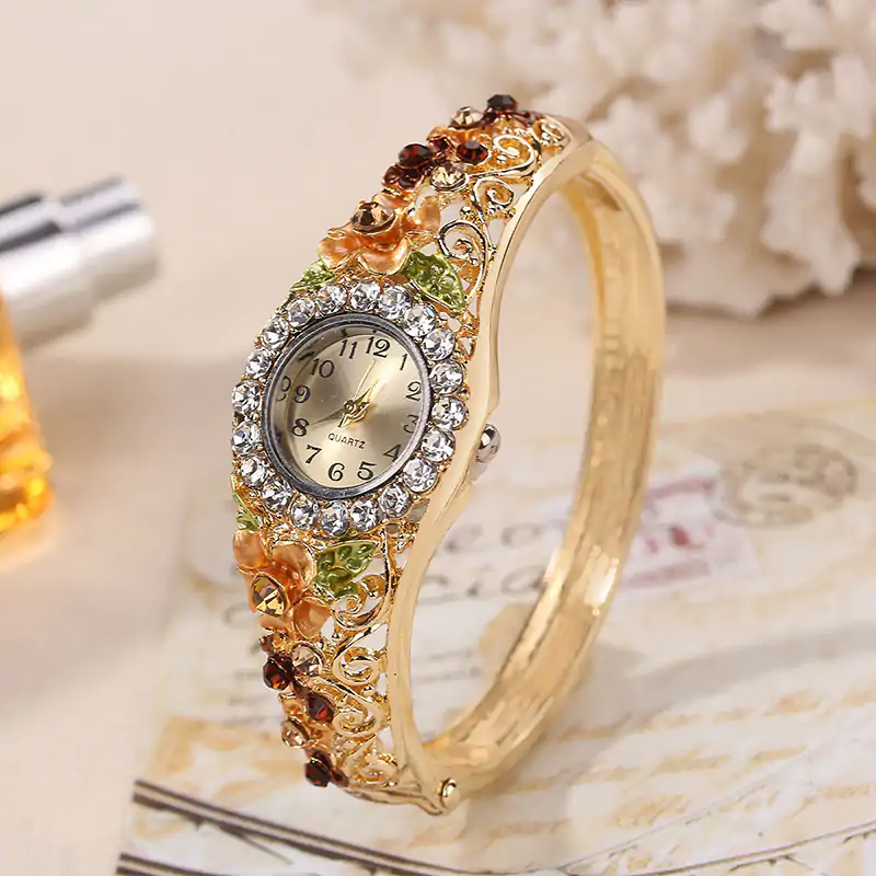 K3013 Rhinestone Décor Round Pointer Watch
