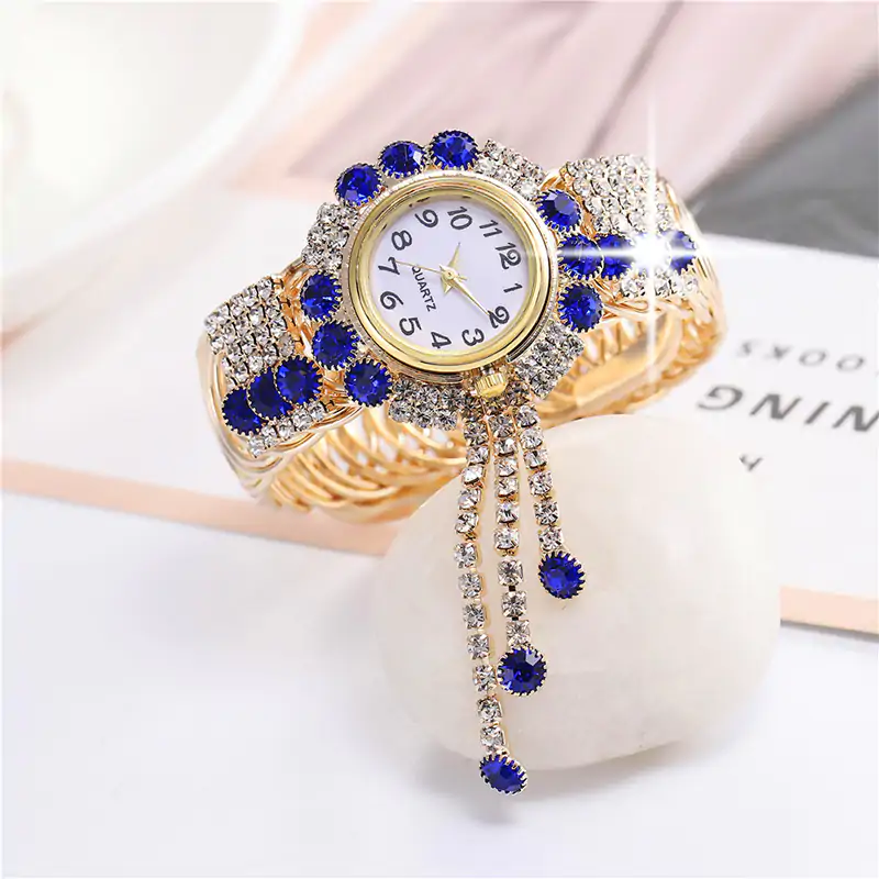 K3015 Rhinestone Décor Round Pointer Watch
