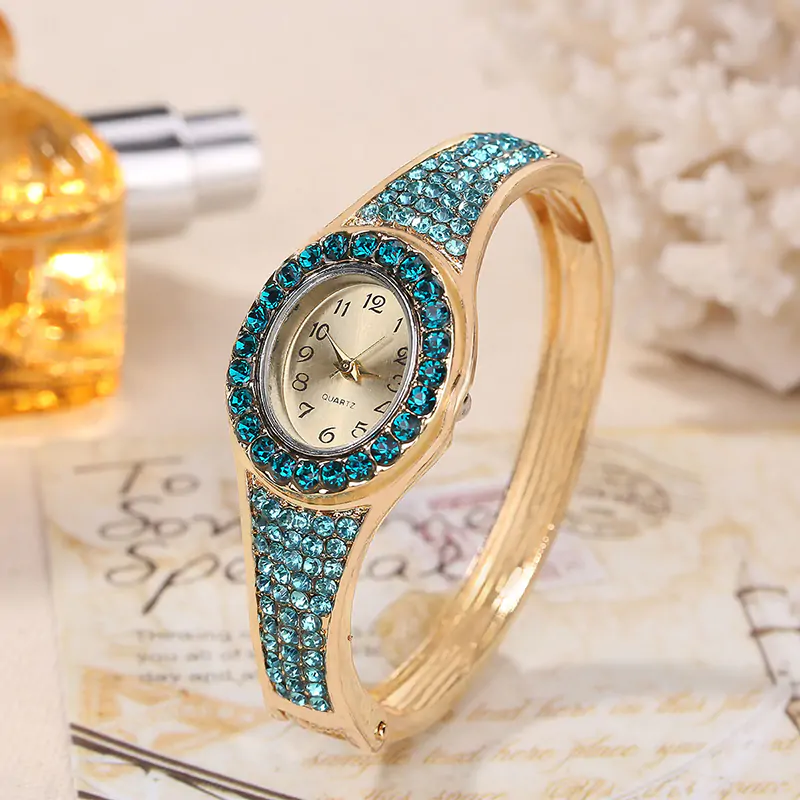 K3007 Rhinestone Décor Round Pointer Watch